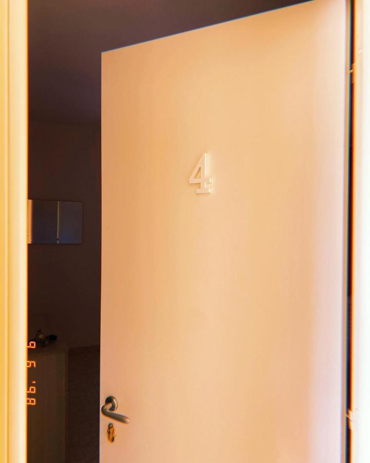 Hotel La Casa Del Giglio à Albenga Extérieur photo