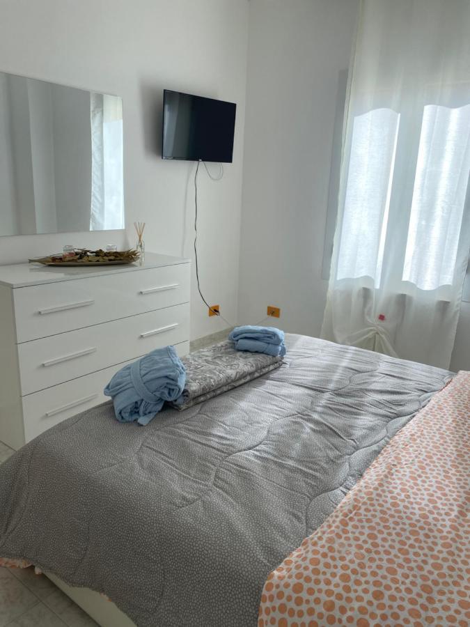 Hotel La Casa Del Giglio à Albenga Extérieur photo
